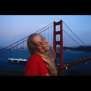 Meet your Posher, Kassie